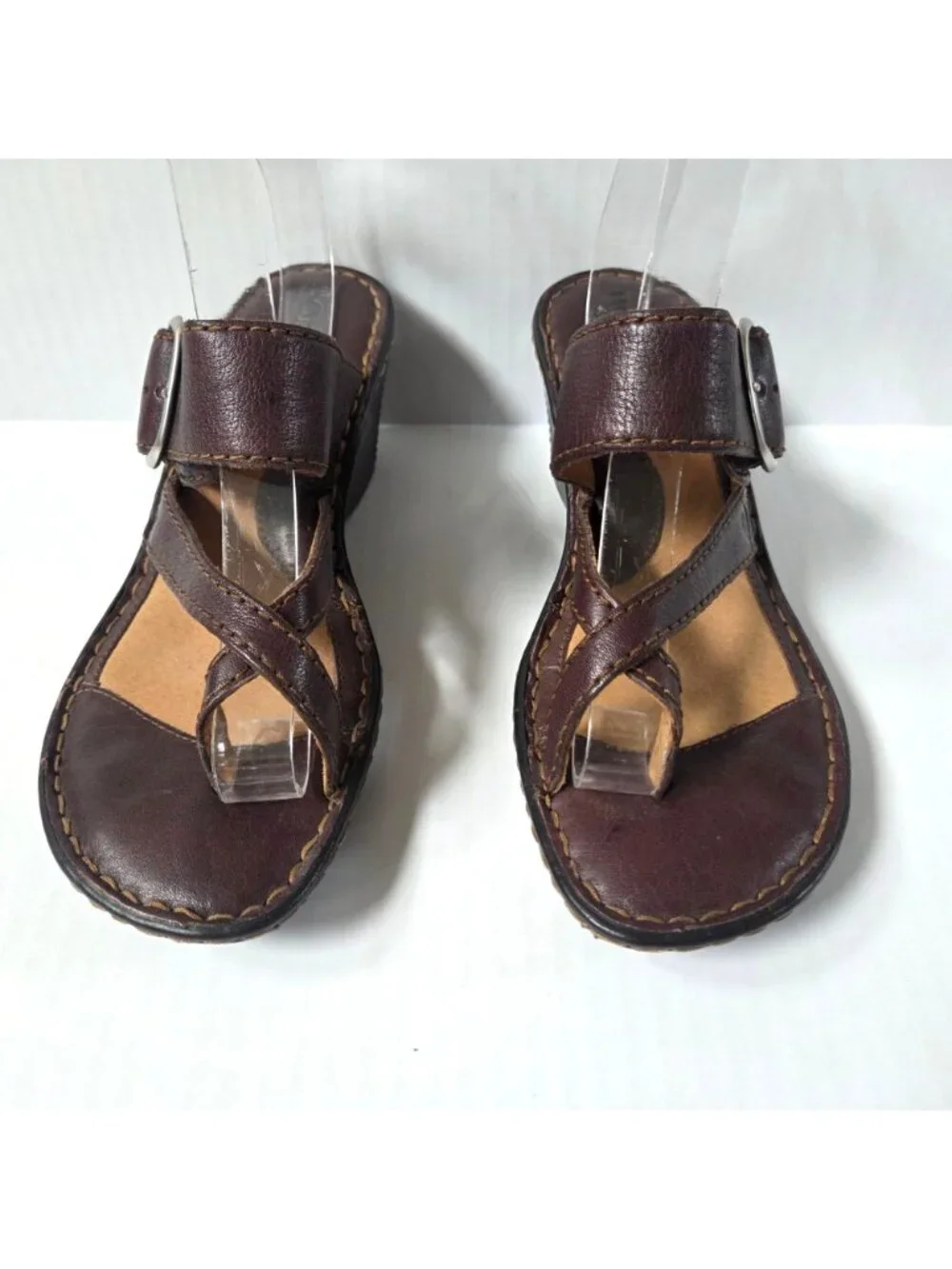 Born Sandals Womens 8 Brown Leather Toe Loop Buckle Wedge Comfort Boho Hippie